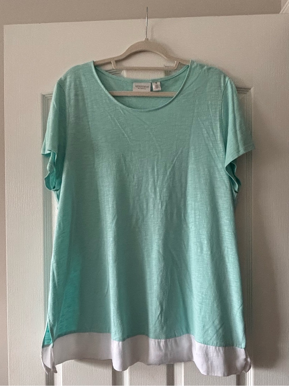 Chico's Mint Short-Sleeve Tunic with White Hem